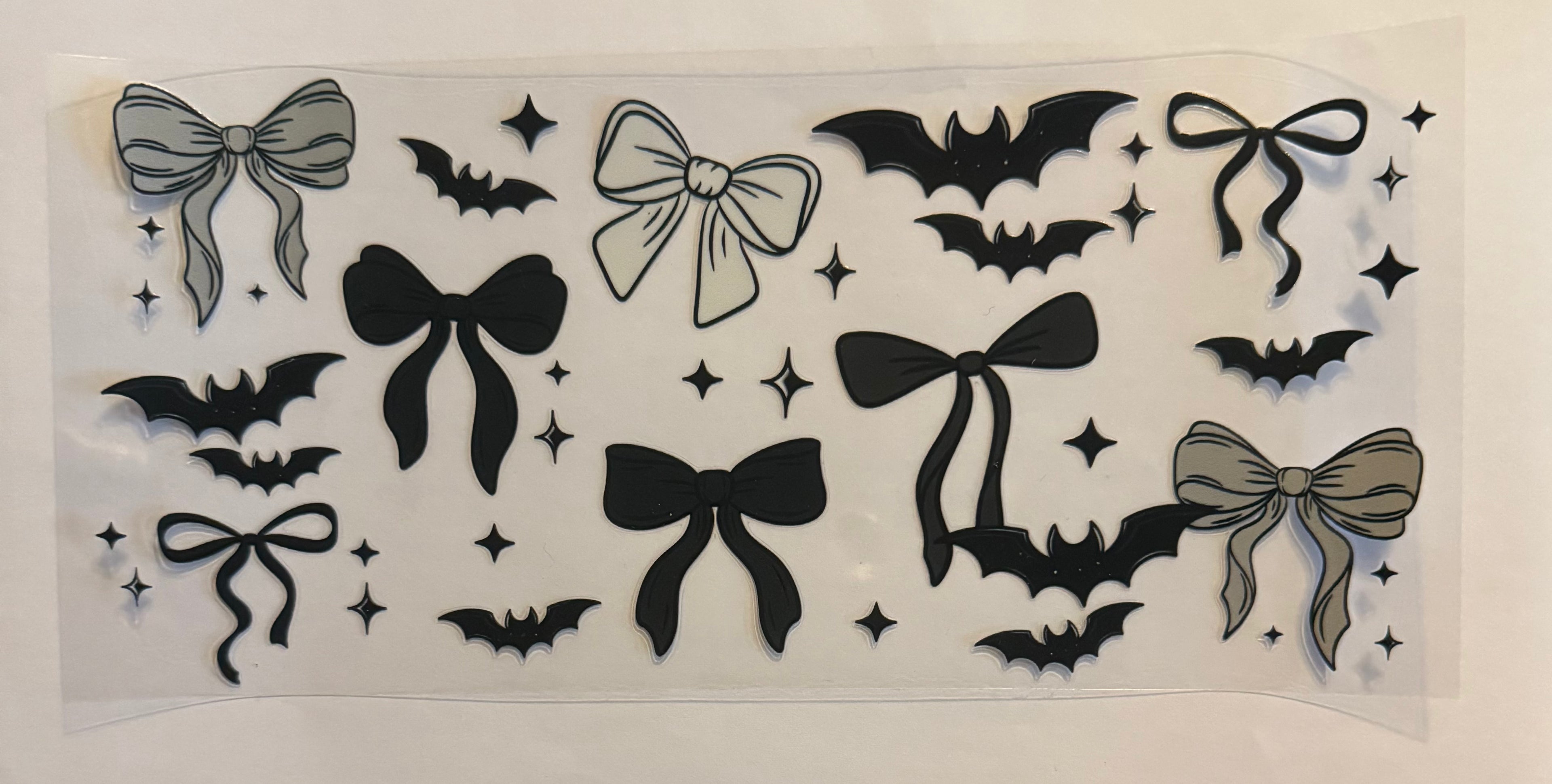 Bows with bats