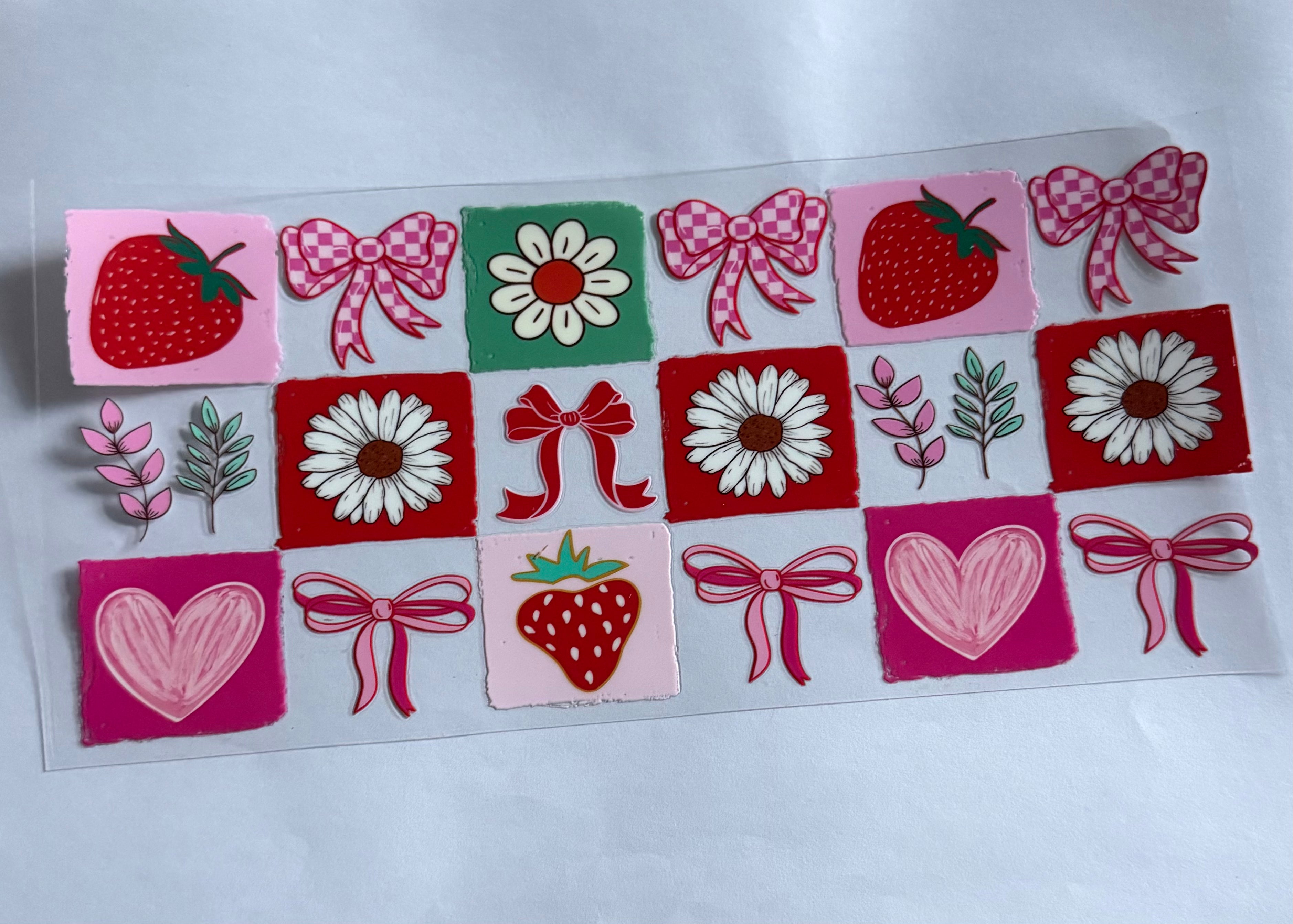 Strawberries with flowers and bows