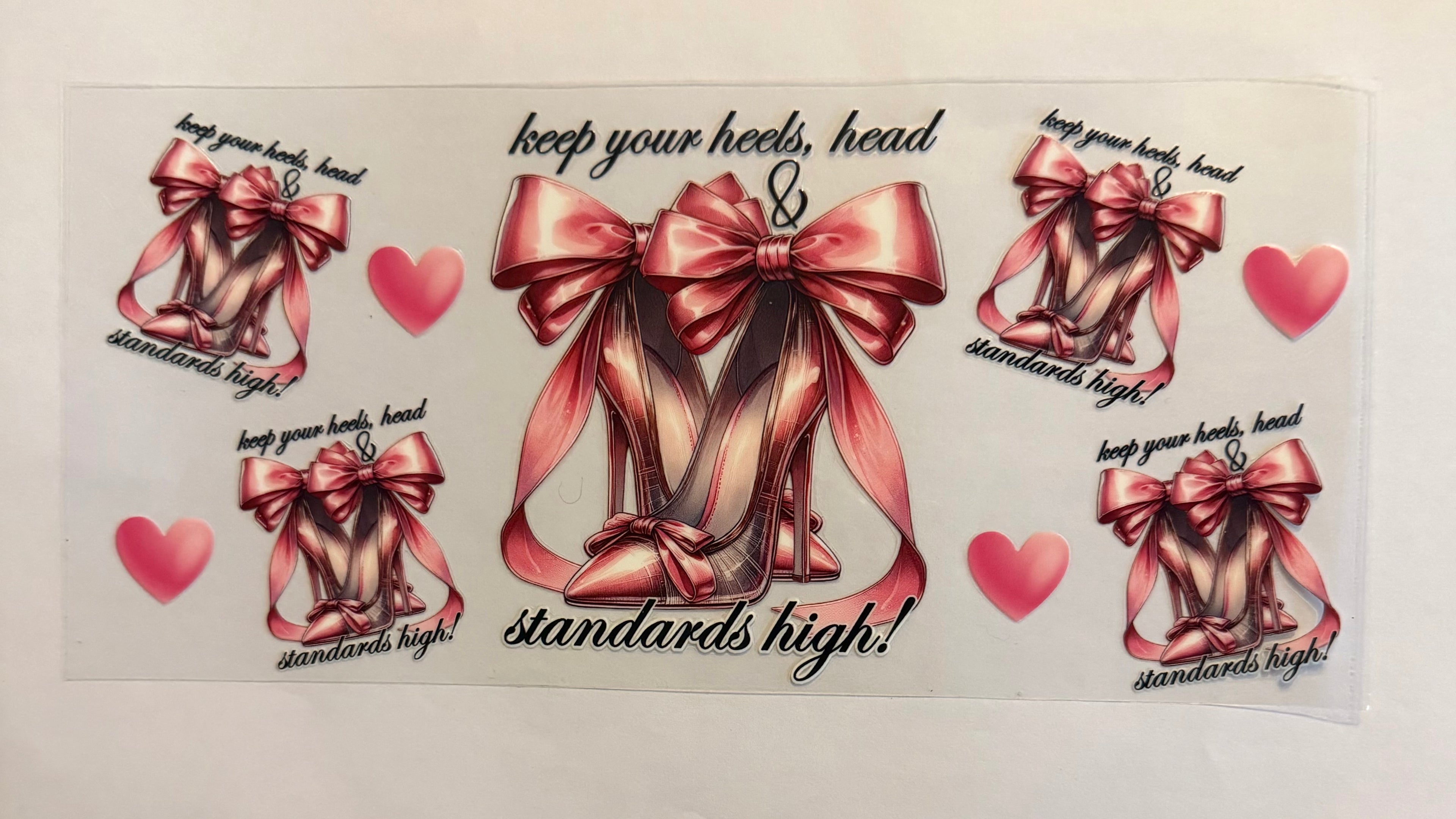 Heels with quote and bows