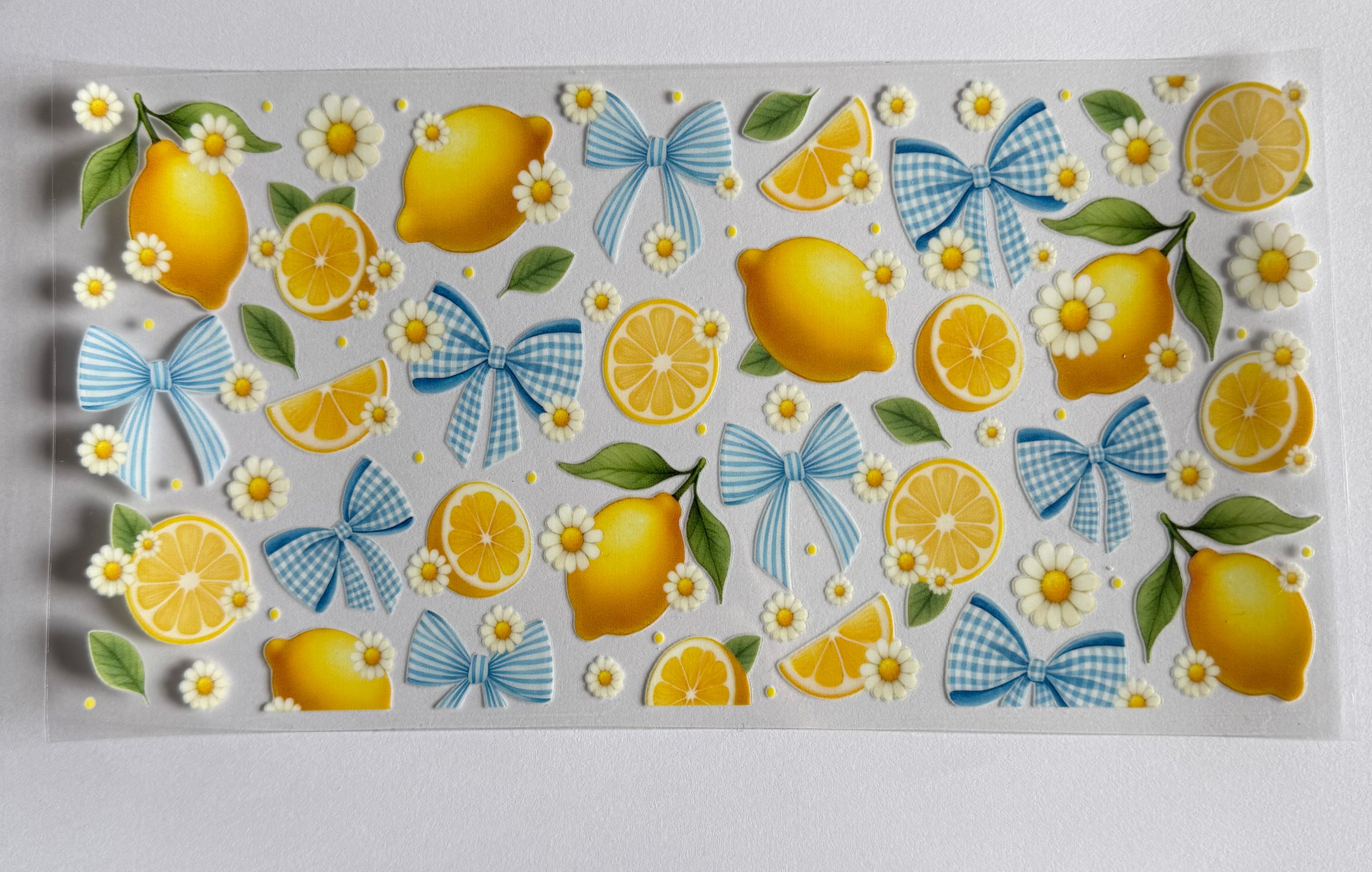 Lemons and blue bows